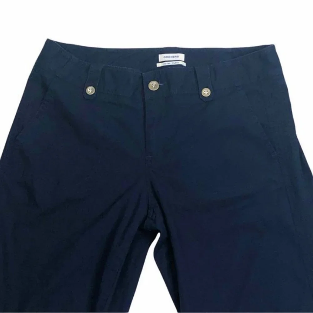Dockers Mid Rise Curvy Womens Capri Shorts Blue 8 - Picture 4 of 5